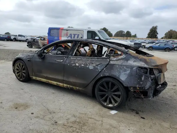 5YJ3E1EB0JF134105 2018 TESLA MODEL 3 - Image 2