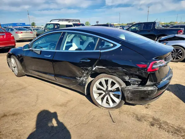 5YJ3E1EB0JF135058 2018 TESLA MODEL 3 - Image 2