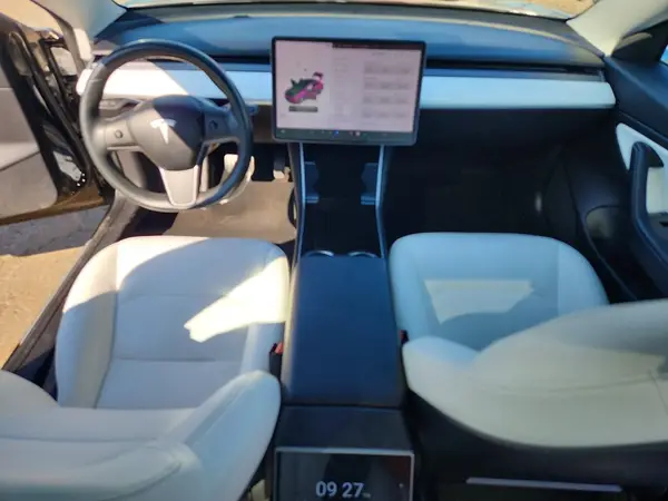 5YJ3E1EB0JF135058 2018 TESLA MODEL 3 - Image 8