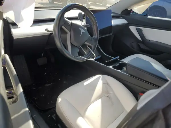 5YJ3E1EB0JF135285 2018 TESLA MODEL 3 - Image 8