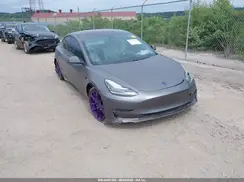 5YJ3E1EB0JF135643 2018 TESLA MODEL 3