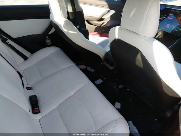 5YJ3E1EB0JF147355 2018 TESLA MODEL 3 - Image 8