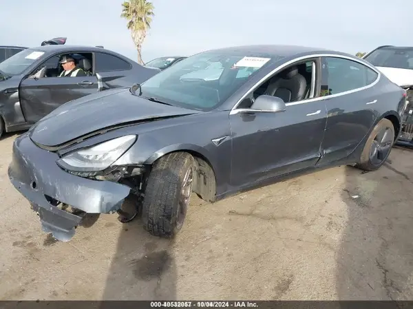 5YJ3E1EB0JF150286 2018 TESLA MODEL 3 - Image 2