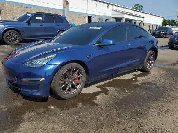 5YJ3E1EB0JF150983 2018 TESLA MODEL 3 - Image 1