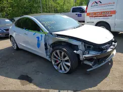5YJ3E1EB0JF151499 2018 TESLA MODEL 3