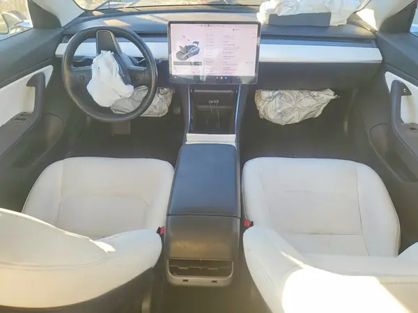 5YJ3E1EB0JF170196 2018 TESLA MODEL 3 - Image 8