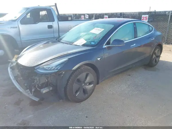 5YJ3E1EB0JF170215 2018 TESLA MODEL 3 - Image 2