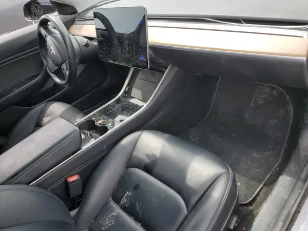 5YJ3E1EB0JF182154 2018 TESLA MODEL 3 - Image 8