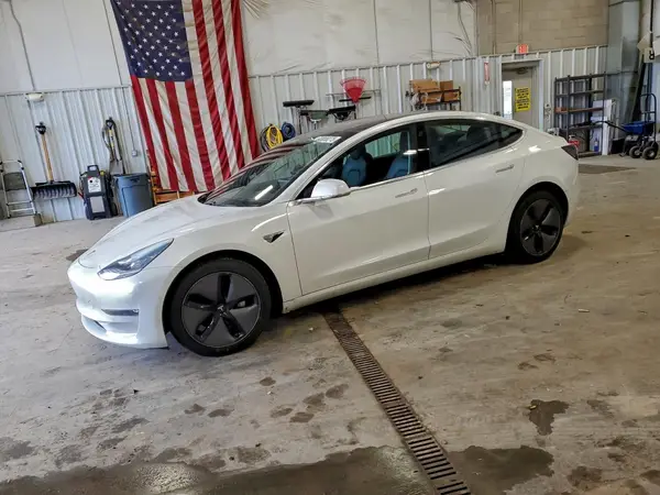 5YJ3E1EB0JF182560 2018 TESLA MODEL 3 - Image 1