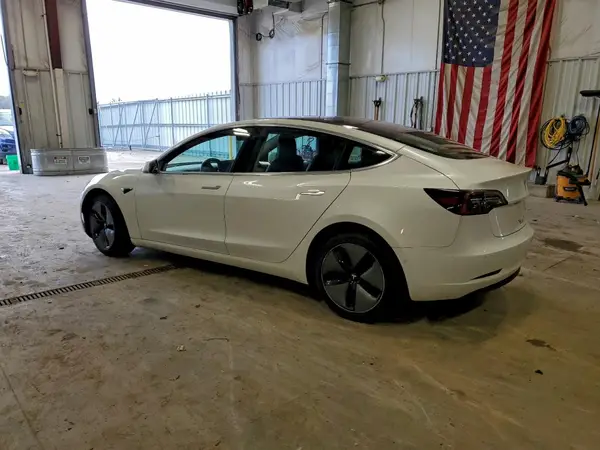5YJ3E1EB0JF182560 2018 TESLA MODEL 3 - Image 2