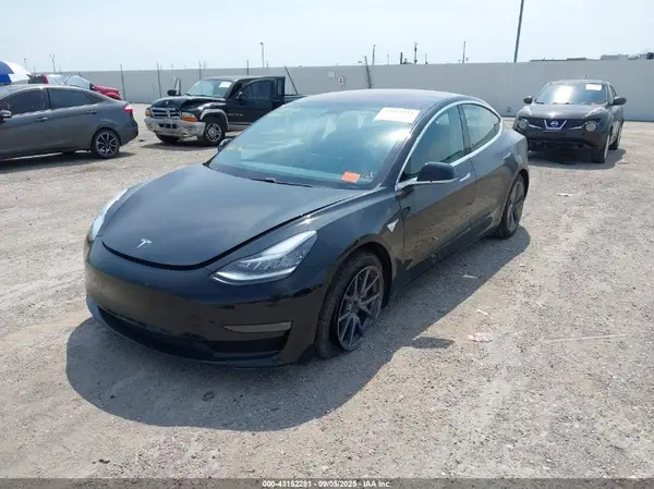 5YJ3E1EB0JF183904 2018 TESLA MODEL 3 - Image 2