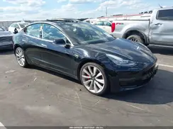 5YJ3E1EB0JF184387 2018 TESLA MODEL 3