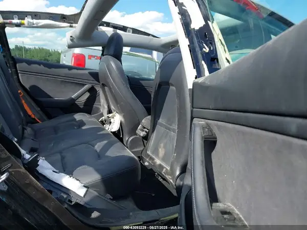 5YJ3E1EB0JF184387 2018 TESLA MODEL 3 - Image 8