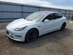 5YJ3E1EB0JF185667 2018 TESLA MODEL 3