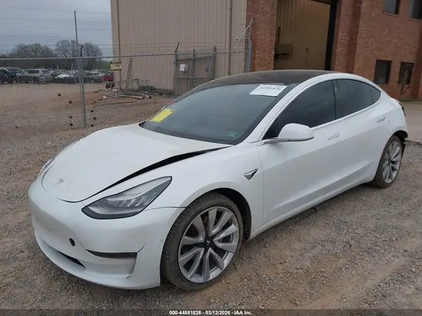 5YJ3E1EB0JF185846 2018 TESLA MODEL 3 - Image 2