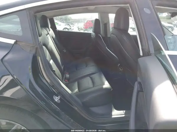 5YJ3E1EB0KF196993 2019 TESLA MODEL 3 - Image 8