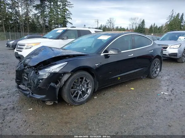 5YJ3E1EB0KF208561 2019 TESLA MODEL 3 - Image 2