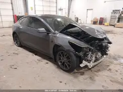5YJ3E1EB0KF386048 2019 TESLA MODEL 3