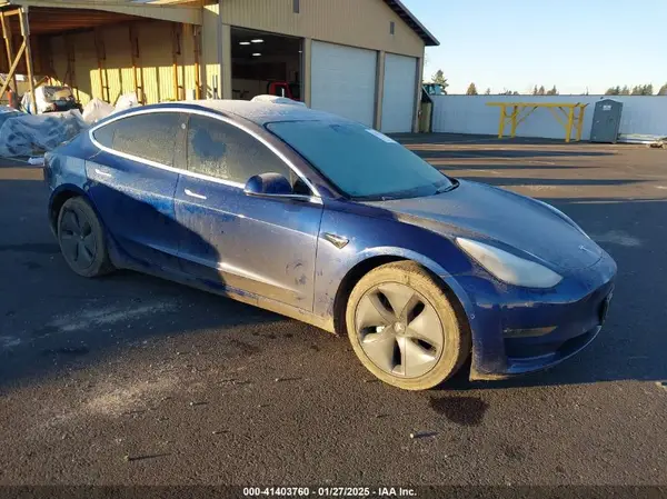 5YJ3E1EB0KF387877 2019 TESLA MODEL 3 - Image 1