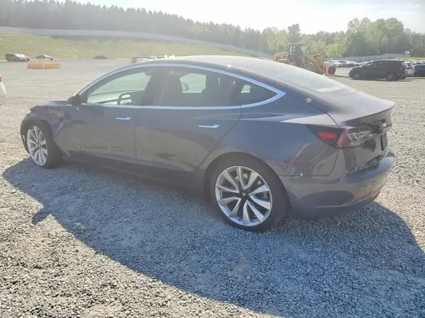 5YJ3E1EB0KF389113 2019 TESLA MODEL 3 - Image 2