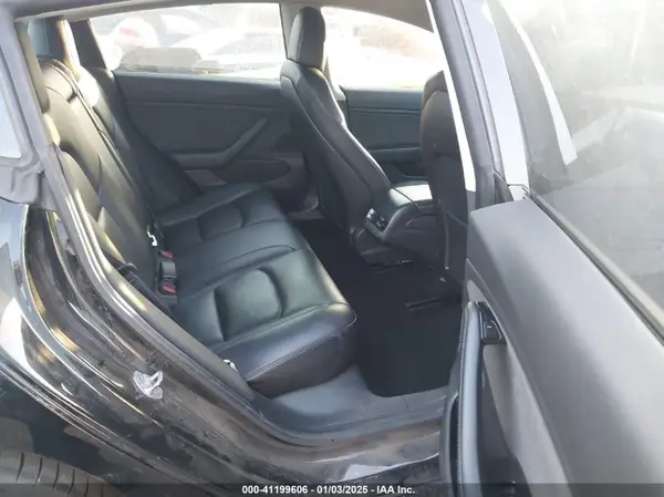 5YJ3E1EB0KF392755 2019 TESLA MODEL 3 - Image 8