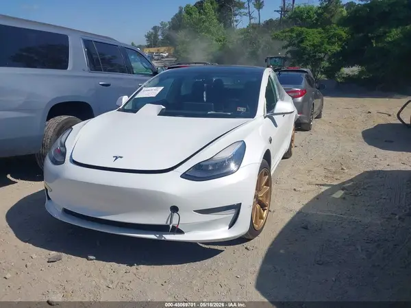 5YJ3E1EB0KF408419 2019 TESLA MODEL 3 - Image 2