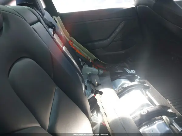 5YJ3E1EB0KF408419 2019 TESLA MODEL 3 - Image 8