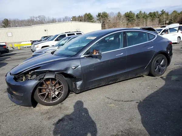5YJ3E1EB0KF418108 2019 TESLA MODEL 3 - Image 1