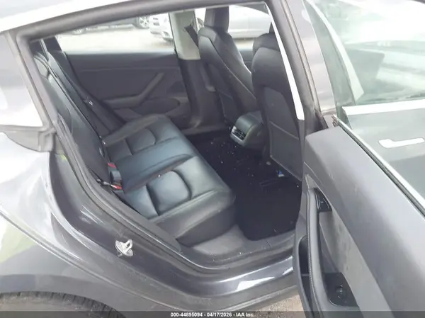 5YJ3E1EB0KF418559 2019 TESLA MODEL 3 - Image 8