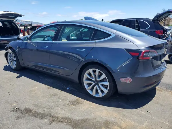 5YJ3E1EB0KF429545 2019 TESLA MODEL 3 - Image 2