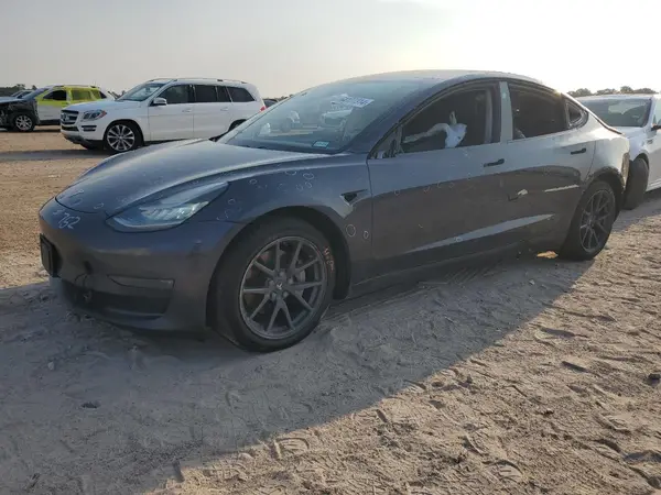 5YJ3E1EB0KF432798 2019 TESLA MODEL 3 - Image 1