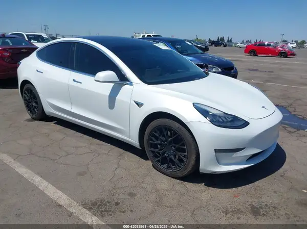 5YJ3E1EB0KF433398 2019 TESLA MODEL 3 - Image 1