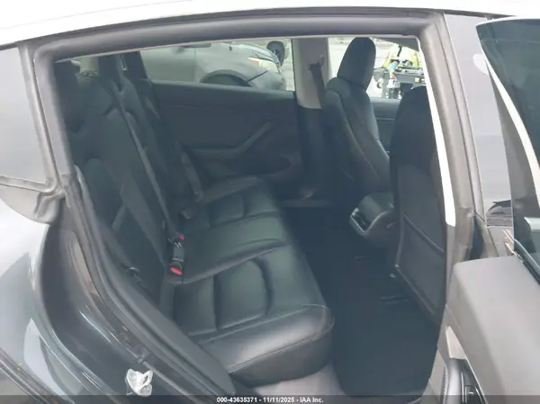 5YJ3E1EB0KF440433 2019 TESLA MODEL 3 - Image 8