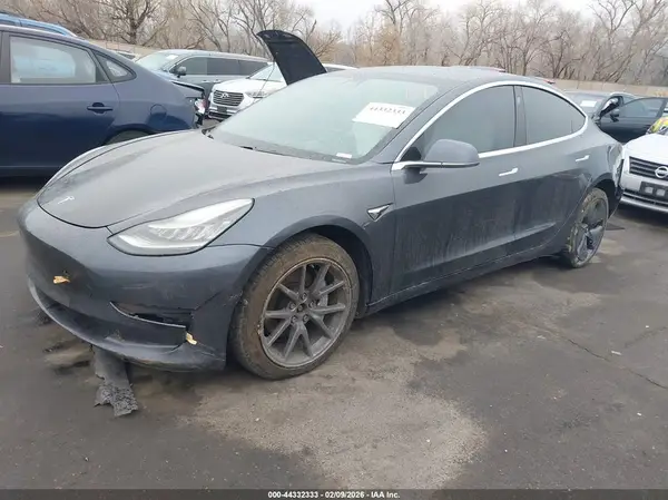 5YJ3E1EB0KF450394 2019 TESLA MODEL 3 - Image 2