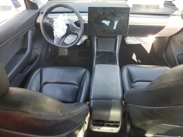 5YJ3E1EB0KF452758 2019 TESLA MODEL 3 - Image 8