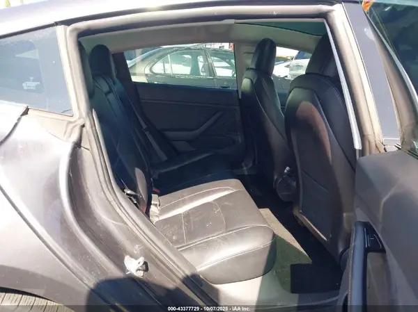 5YJ3E1EB0KF453165 2019 TESLA MODEL 3 - Image 8