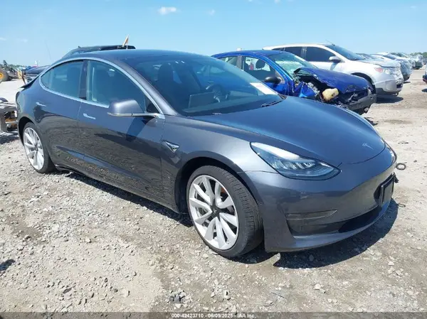 5YJ3E1EB0KF469298 2019 TESLA MODEL 3 - Image 1