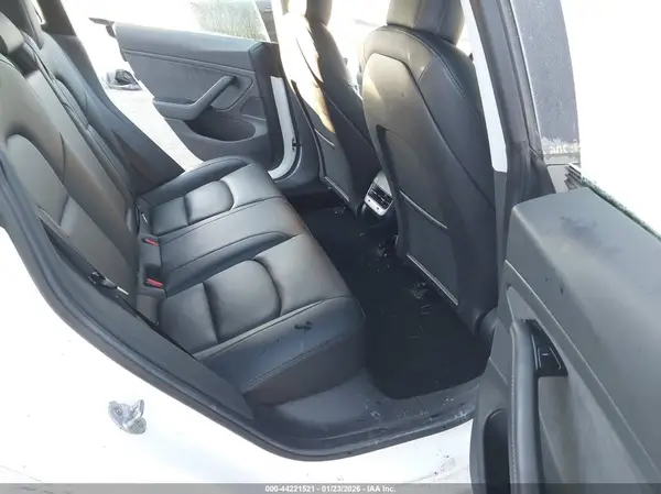 5YJ3E1EB0KF481855 2019 TESLA MODEL 3 - Image 8