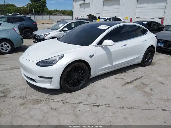 5YJ3E1EB0KF494640 2019 TESLA MODEL 3 - Image 2