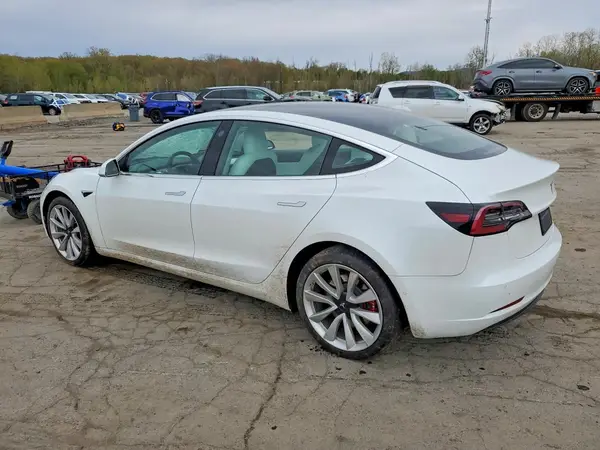 5YJ3E1EB0KF494945 2019 TESLA MODEL 3 - Image 2