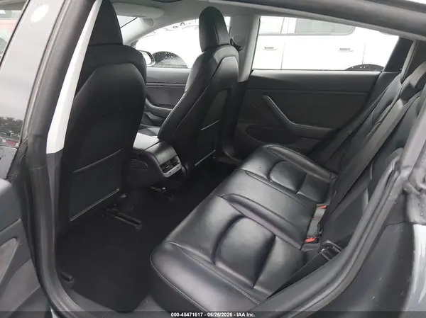 5YJ3E1EB0KF497828 2019 TESLA MODEL 3 - Image 8