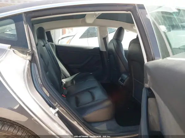 5YJ3E1EB0KF520654 2019 TESLA MODEL 3 - Image 8