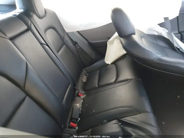 5YJ3E1EB0LF588907 2020 TESLA MODEL 3 - Image 8