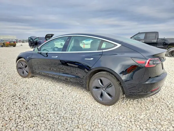 5YJ3E1EB0LF599633 2020 TESLA MODEL 3 - Image 2