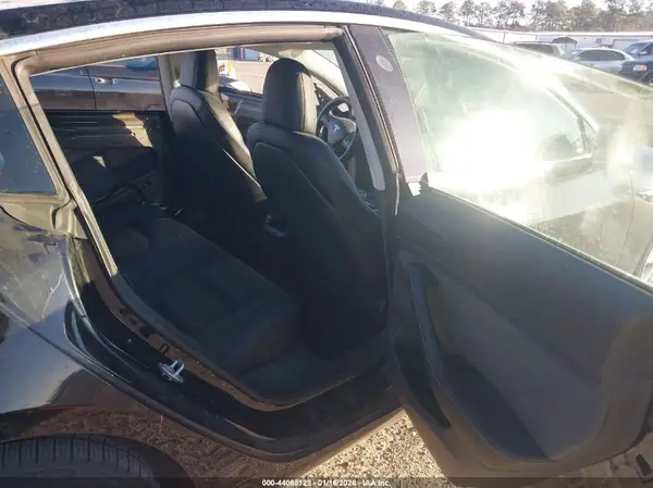 5YJ3E1EB0LF600649 2020 TESLA MODEL 3 - Image 8