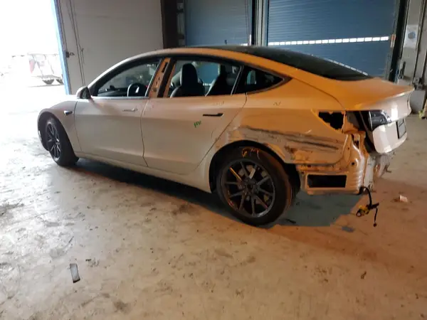 5YJ3E1EB0LF619024 2020 TESLA MODEL 3 - Image 2