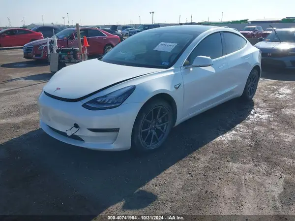 5YJ3E1EB0LF639676 2020 TESLA MODEL 3 - Image 2