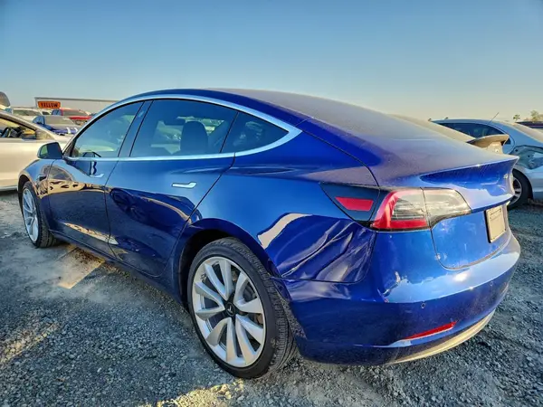 5YJ3E1EB0LF651066 2020 TESLA MODEL 3 - Image 2
