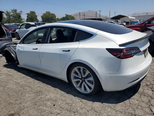 5YJ3E1EB0LF667462 2020 TESLA MODEL 3 - Image 2