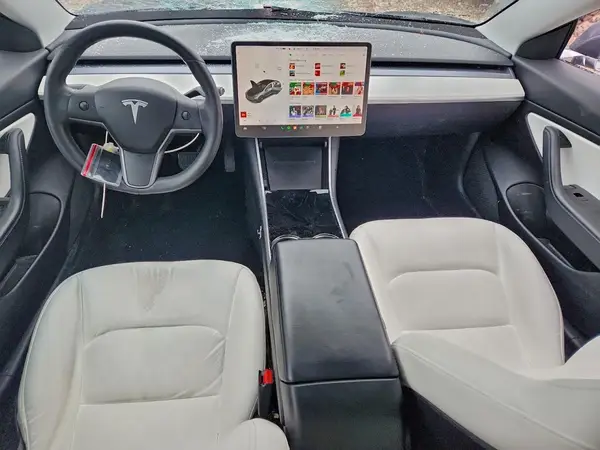5YJ3E1EB0LF668000 2020 TESLA MODEL 3 - Image 8